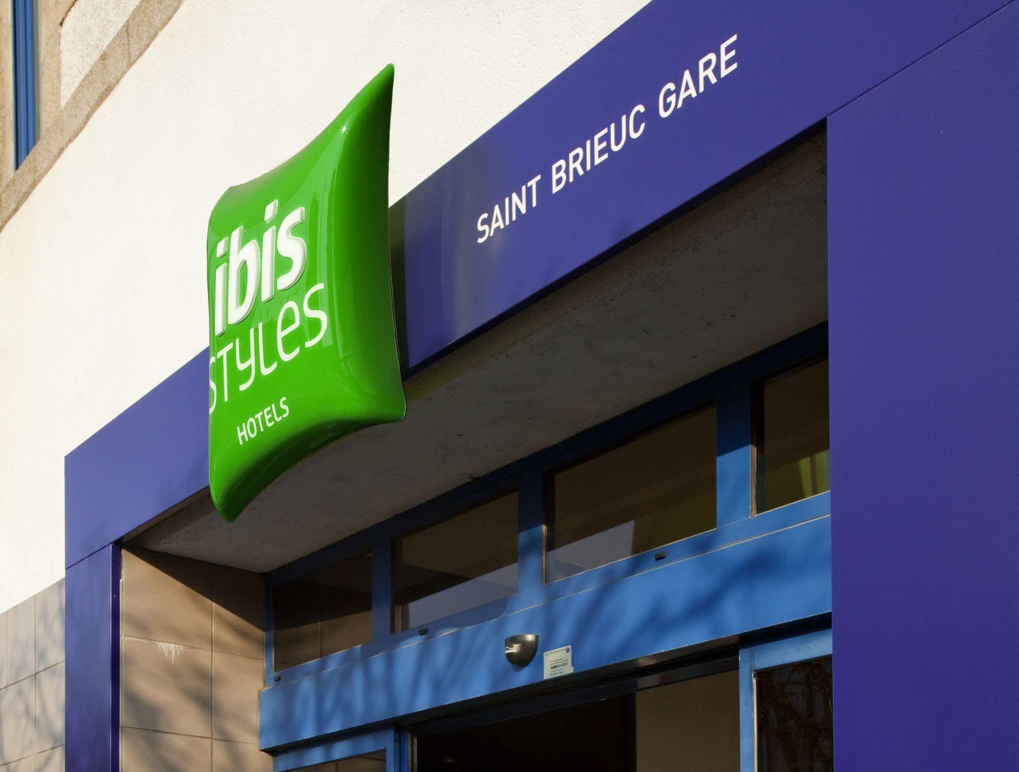 Hotel Ibis Styles Saint Brieuc Gare Centre Exterior foto